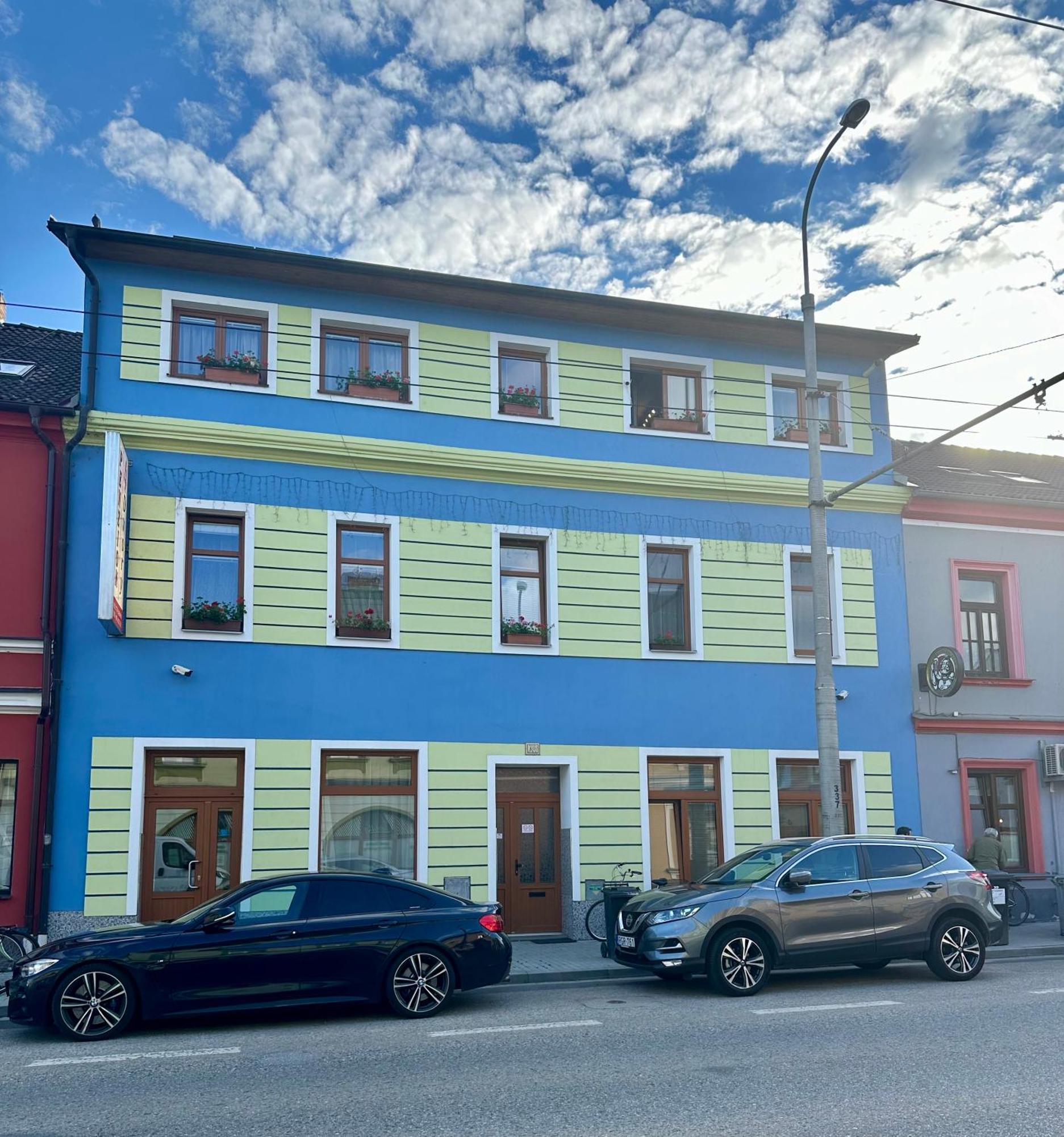 Penzion 4 Dvory Ceske Budejovice Exteriör bild