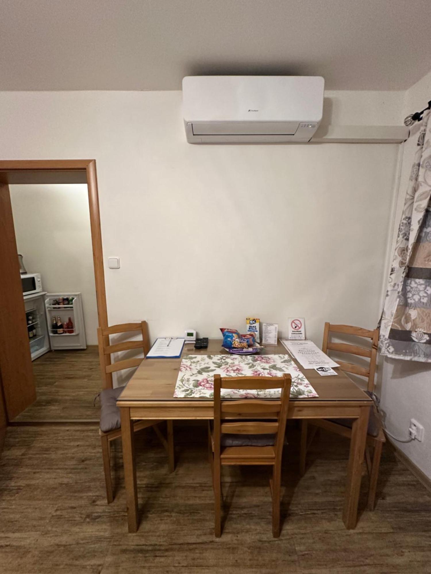 Penzion 4 Dvory Ceske Budejovice Exteriör bild